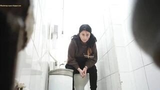Shopping Centre Toilet 2022 (190-199)