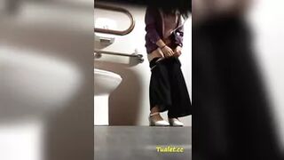 TW_Toilet_Shooting