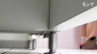 28101189 Eight students appeared! Restroom picture scroll