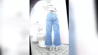 28104125 I took a picture of a Western-style toilet in the sea with two cameras! 6 Do you want to play with the crab crotch tampon string of a super beautiful gal? There is also Gaman