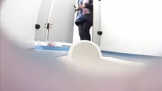 snip001_00 [Sniper in the washroom] Infiltrate a female college JD 41 shoot through the dick!