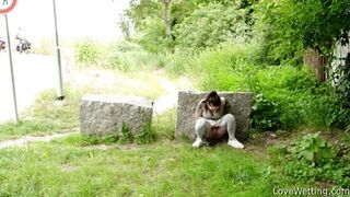 Alia Star - Pissing scene