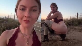 summerhayzz - nothing like a good lil tinkle to take the edge off wanna come stand