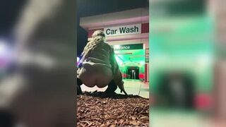 summerhayzz - peeing at the car wash!!