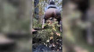 BushyBunnie - Hehe I pissed in your backyard!