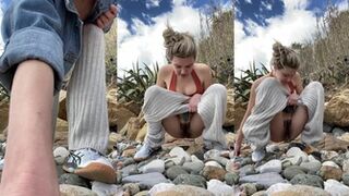 mischagoeswild - Spraying it all over on the rocks pee
