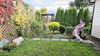 NerdyFaery - I can pee farther than YOU!