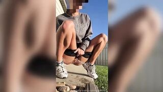 littlethicklily - Secret pee in the backyard and I really...