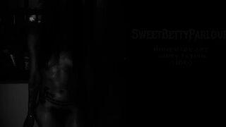 SweetBettyParlour - El Gran Culo Sucio De La Dulce Betty