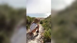 mischagoeswild - Pee in the nature reserve with a sea...