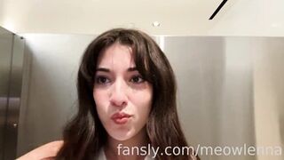 meowlenna - 3 toilet tinkle videos i went to malibu... - 2