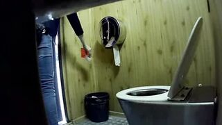 newstreettoilet-25