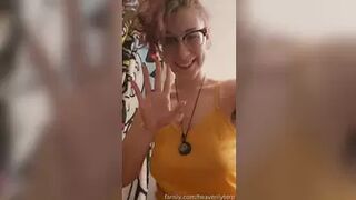 HeavenlyTerp - Made a mess...oops #peeing #bushypee #hairy...