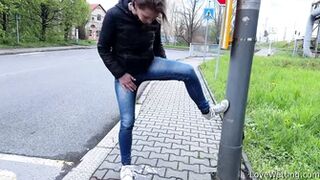 Veronika - Bus Stop
