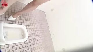 DLFF-027 04 Subway station toilet rush