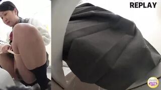 DLSL-494 04 School girls panicky run to restroom for emergency pee!