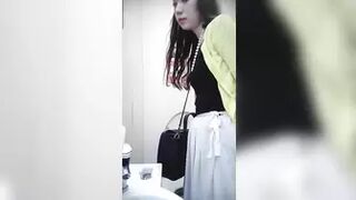 15365261 [Many beautiful older sisters] Inside a certain ○ building  This is missing !! It's too amazing that girls set up  Women's toilet voyeur  41