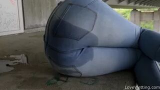 Delia - Wet bondage