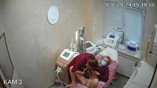 Russian Salon 18