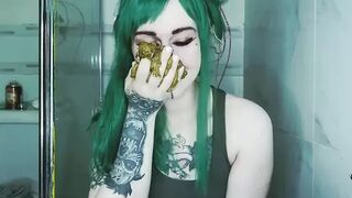 DirtyBetty - Carpet bombardment with large-caliber shit