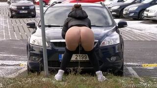 Vany Ully - Pissing scene