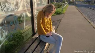 Lena - Missed the bus