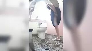 28104143 I took a picture of a Western-style toilet in the sea! 12 gals a lot of contents unchecked