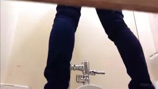 15346973 wc4 Holy water 10 people