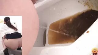 DLEE-022 03 Peeping on how feces piling up in the toilet bowl. WC vouyerism