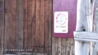 Rebekah - Beach Bar Pee