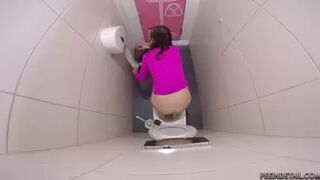 Petra Bludarova & Laura Sivkova - Meeting a friend II