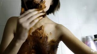 p00girl - Slop and smear in the bath
