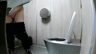 NewStreetToilet-273