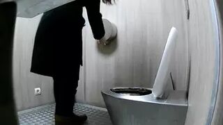 NewStreetToilet-279