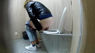 Publictoiletsl74 vol 806