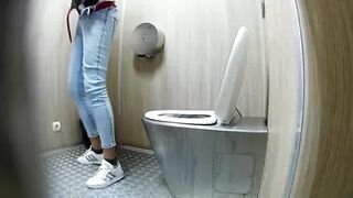 Publictoiletsl74 vol 806