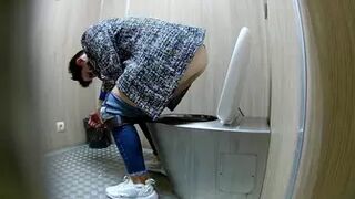 Publictoiletsl74 vol 805