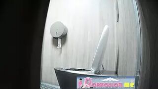 Publictoiletsl74 vol 681