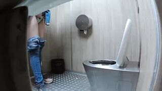 newstreettoilet-215