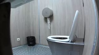newstreettoilet-206