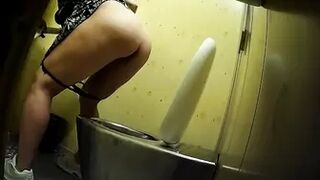 Publictoiletsl74 vol 615