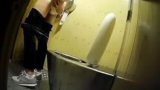 Publictoiletsl74 vol 584