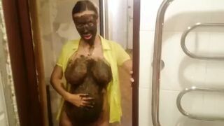 Brown wife - Shit in the sink