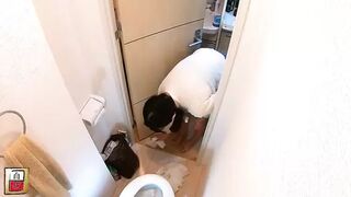DLJG-558 01 Close-up filming and self-portraits over several days: Hinata Nagano’s poops at home.