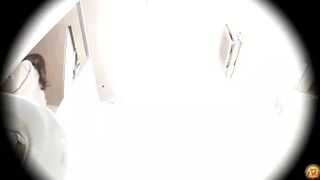 DLEE-504 01 Public toilet voyeur: laser beam pee stream. Powerful urine axis draws various curves