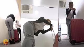 DLEE-301 02 Desperate Office Ladies Wetting