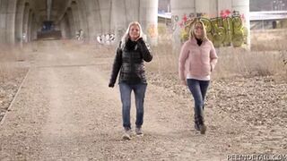 Maja Rosecka & Sandra Medecka - Walking the dog