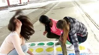 Lexi Dona + Morgan - Twister game
