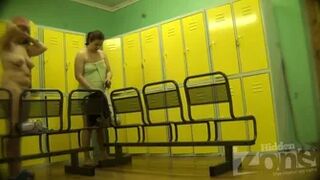 Locker_room_072