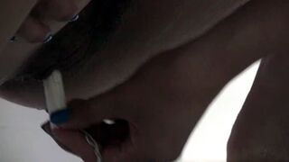 Peeing and changing tampon in a Spanish toilet